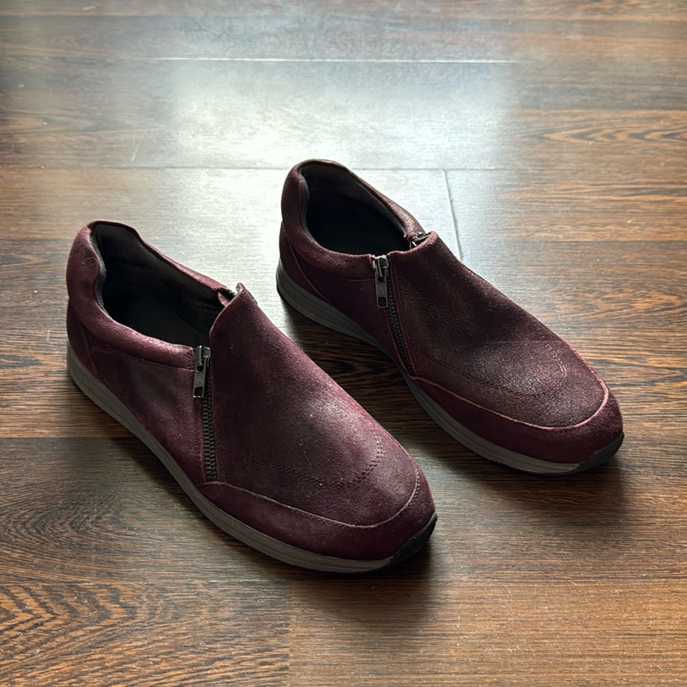 Aerosoles Sing Along Suede Zip Top Shoes Maroon 8.5